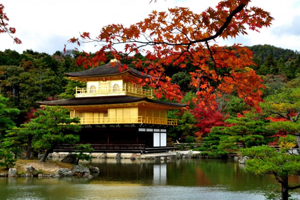 秋の金閣寺